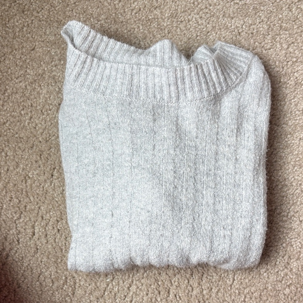 Light Gray Ribbed Crewneck Sweater - Women's American Eagle